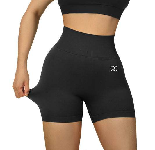 09FIT BLACK Shorts